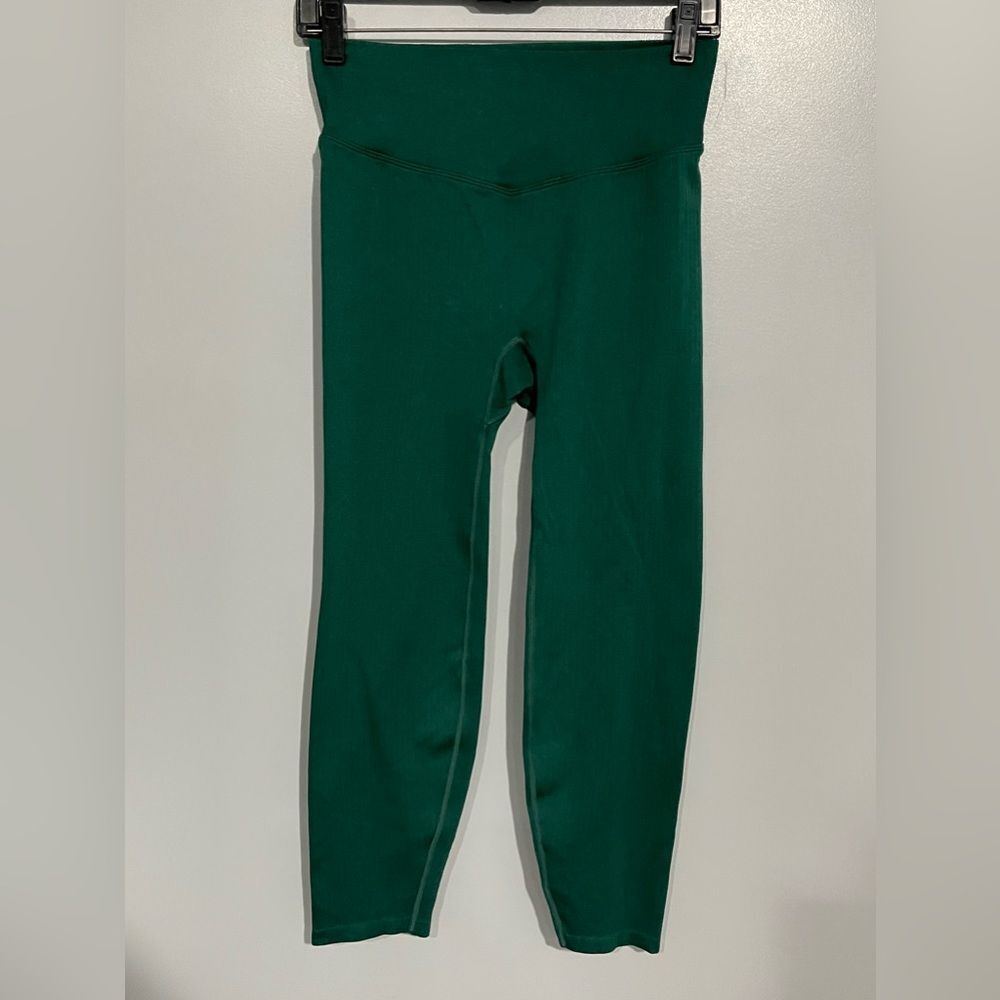 PINK Active Leggings  Brand:Pink  Size:M  Made in:Vietnam  Material:Polyamide